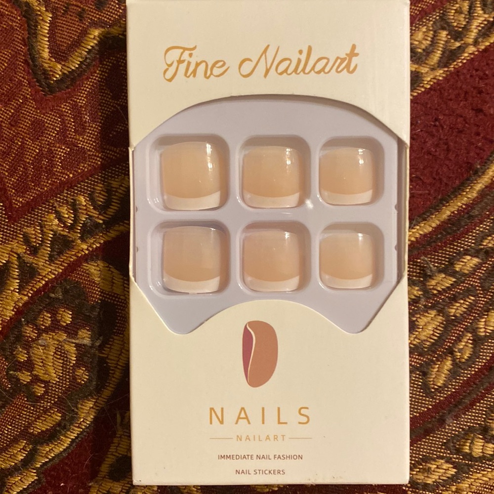 Fine Nailart Press On Toenails